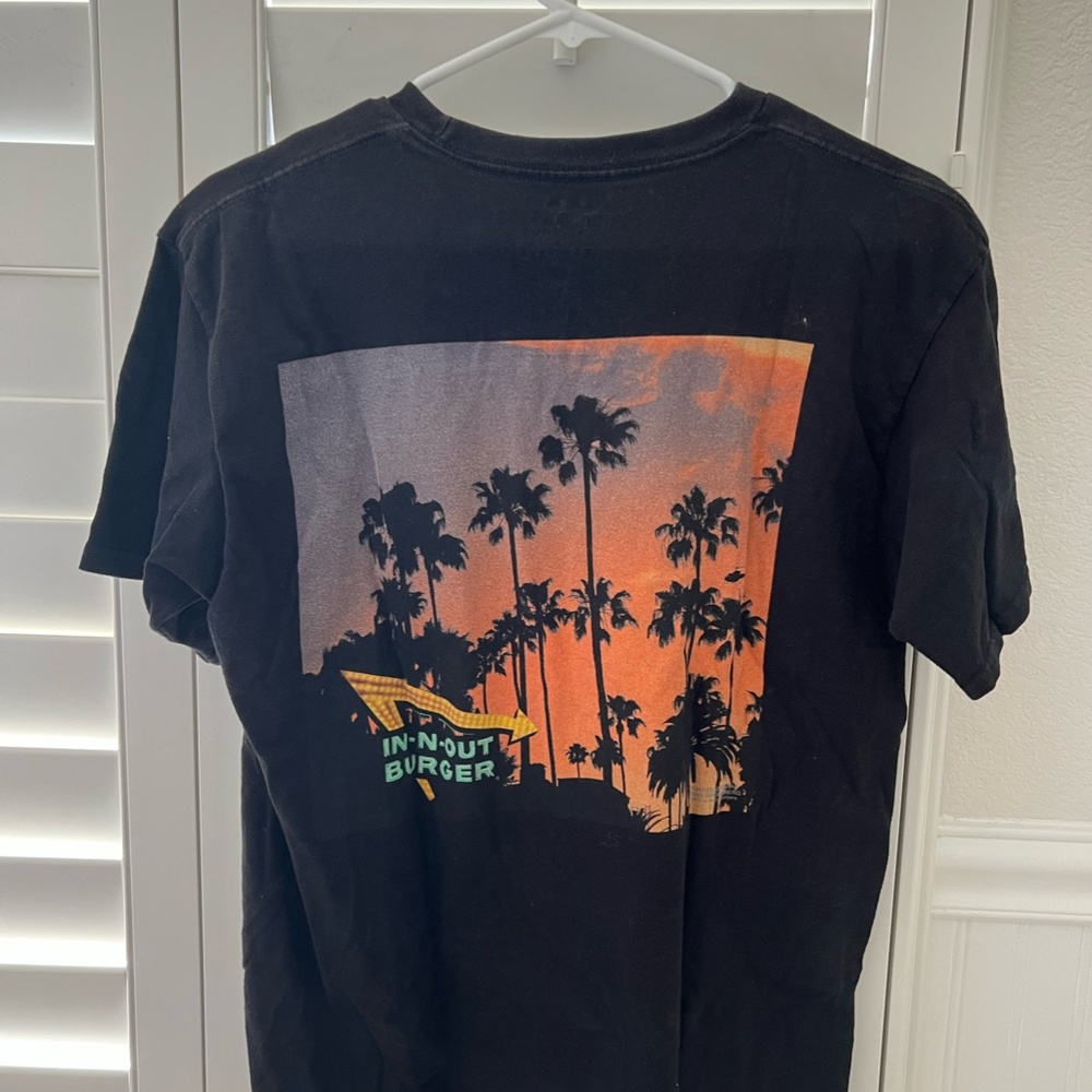 In-n-out Tee - Picture 2 of 2